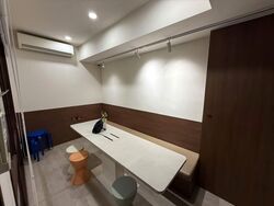Jalan Besar (D8), Office #539941351